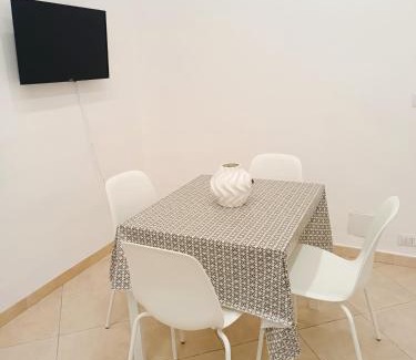 Mola di Bari House | Top-Rated Pascasio17: Perfect for Family Getaways