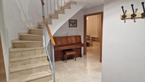 Santiago House | Pet-Friendly Getaway at Paseo de la Ribera, Córdoba