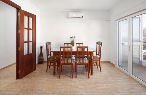 Torre del Mar Apartment | Highly Rated Paseo Larios Torre del Mar: Family & Pet Friendly