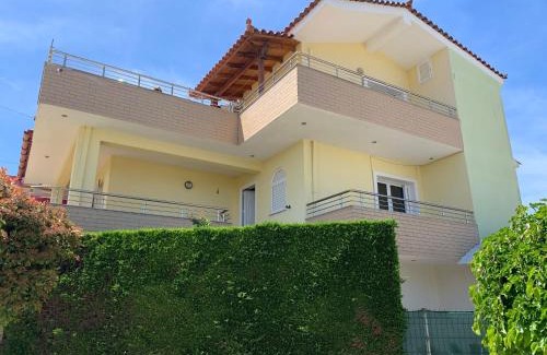 Mbrostar-Urë Apartment | Pet-Friendly Retreat at Pasho's House: Rated 8.3/10