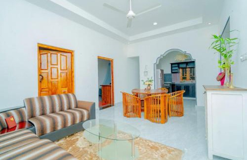 Oddamavadi Villa | Pasikuda palm stay