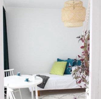 Keskinen District Apartment | Pasila Studio, Near Expo Center