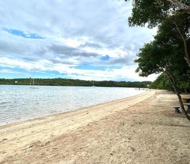 Pejarakan Cabin | Beachfront Pasir Putih Cottage - Pet Friendly Oasis