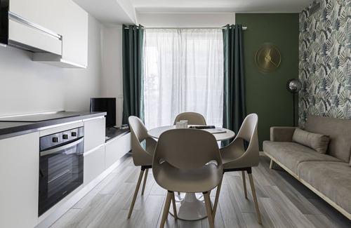 Milan Apartment | Pet-Friendly Pasolini 70 A - Uptown with Spa & Breakfast
