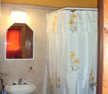 Nono Cabin | Relaxing Pasos Cortos Cabañas Nono with Ocean View & Pool