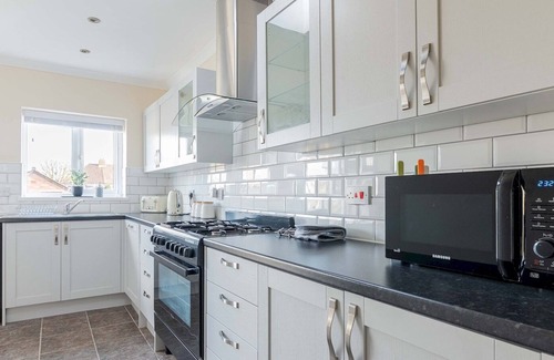 Bloxwich House | Pass the Keys | Bryn House Short Stays