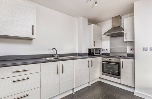 Chichester Apartment | Modern Central Flat with Parking and Family-Friendly Amenities