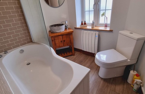 Bridford House | Guest Rated 10/10 | Enchanting 19th Century Country Cottage