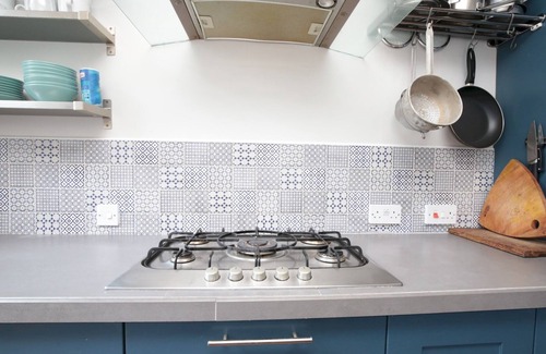 Oxford House | Explore Central Oxford at Pass the Keys Victorian Townhouse