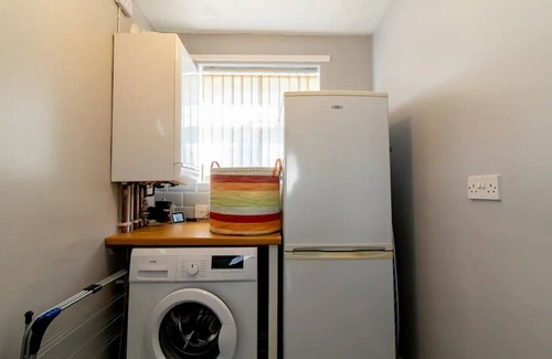 Ferryhill House | Cozy Townhouse Near Durham City with Family-Friendly Amenities