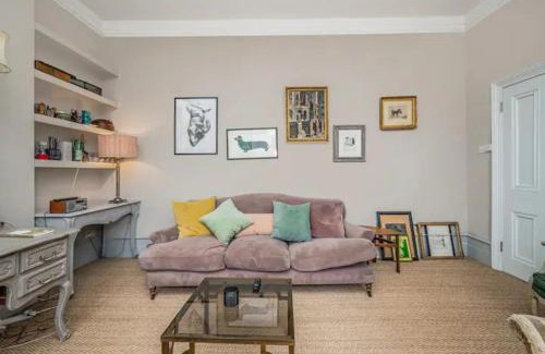 Herne Hill Apartment | Discover Comfort at Pass the Keys Flat, 10 Min to Central London
