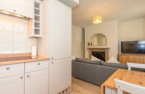 Leeds Apartment | Pass the Keys | Family Haven in heart of Leeds!
