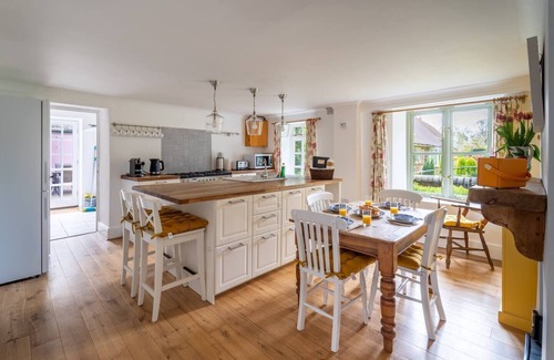 Whichford House | Discover Unicorn Cottage: Your Ideal Cotswold Retreat