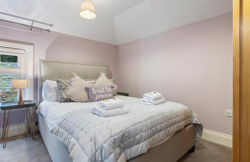 York House | Pass the Keys No. 1 - Laurel Cottage