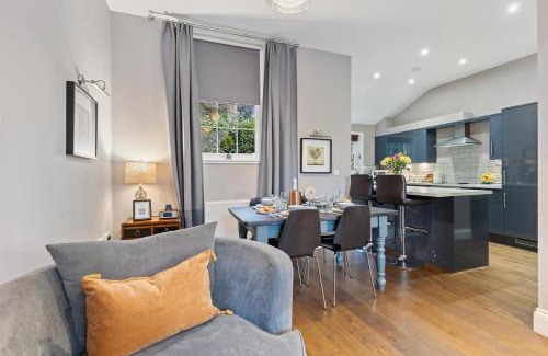 York House | Pass the Keys No. 1 - Laurel Cottage