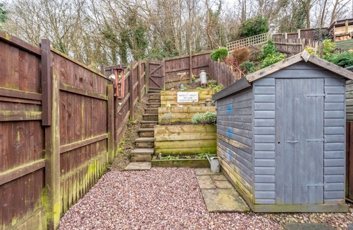 Jackfield House | Pass the Keys | Peaceful riverside gem Shropshire Ironbridge Gorge