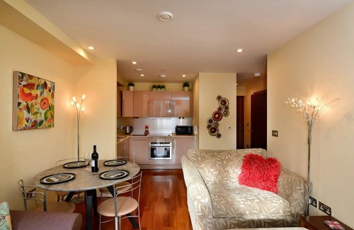 Cardiff City Centre Apartment | Conveniently Located Apartment with Family-Friendly Amenities