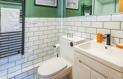 Shrewsbury Apartment | Pass the Keys | Stunning Shrewsbury centre contemporary apartment