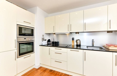 Cardiff City Centre Apartment | Discover Pass the Keys | Central 2 Bedroom Apartment with Parking