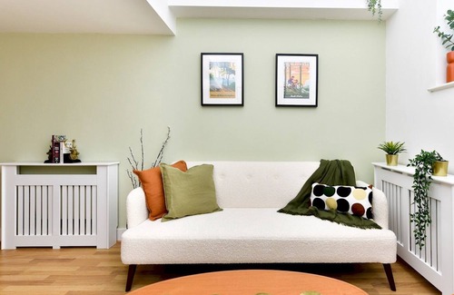 St. Thomas Apartment | Pass the Keys | The Bay Boutique-1 bed loft apartment with parking