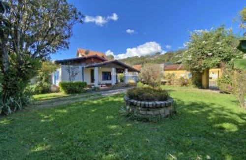 Passa Quatro House | Passa Quatro: Rustic House for Families of Up to 9 Guests