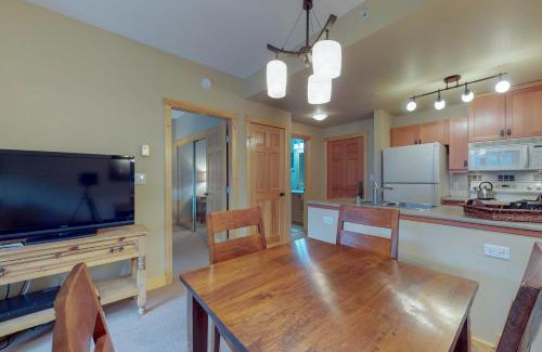 Copper Mountain Village Apartment | Passage Point 207: Family-Friendly Retreat with Pool & Hot Tub