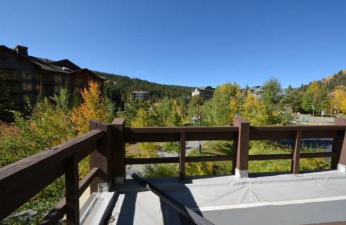 Copper Mountain Village Apartment | Explore Passage Point 215: Family-Friendly with Hot Tub