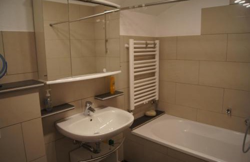 Lindau Apartment | Discover Passau "Am Sulzsteg": Poolside Oceanfront Escape
