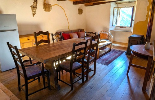 Malons-et-Elze House | Passiflore Gîte