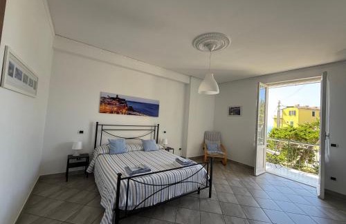 Corniglia Apartment | Discover Passito Rosso: Family-Friendly 4-Star Retreat