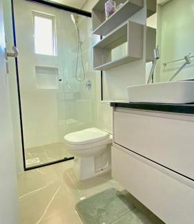 Ingleses Sul Apartment | Bright Beachside Apartment with Pool and Pet-Friendly Options