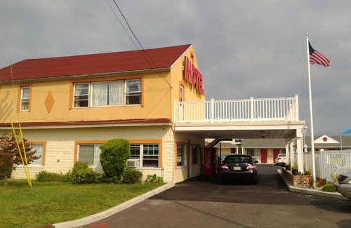 Somers Point Hotel | Family-Friendly Passport Inn Somers Point with Pool Access