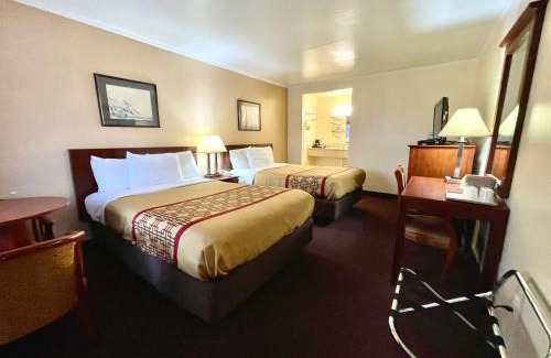 Somers Point Hotel | Family-Friendly Passport Inn Somers Point with Pool Access