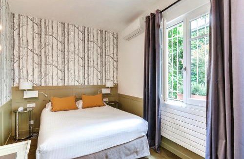 Passy Hotel | Elegant Stay at Passy Eiffel: Pet Friendly & Breakfast Included