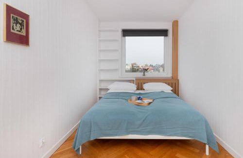 Kamienna Gora Apartment | Perfect Gdynia Apartment with Ocean View & Balcony