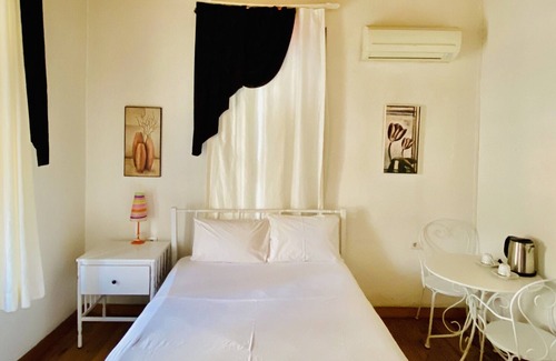 Konak Bed & Breakfast | Pastor Historical Apart Hotel The Gulf Of Izmir
