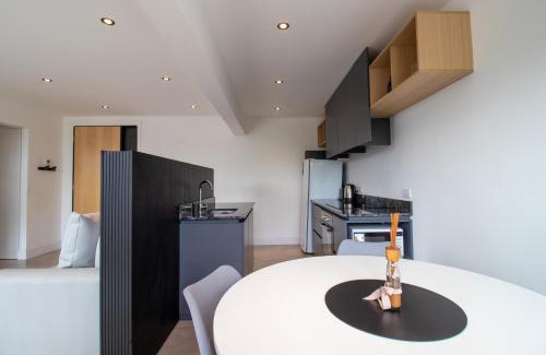 Constitucion Apartment | Family-Friendly Retreat at Patagones & Acevedo, Rated 9.2