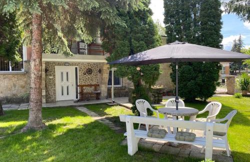 Bakonynana Apartment | Patak-parti Vendégház: Guest Rated 9.8 with Family-Friendly Amenities