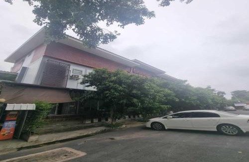 Wiset Chai Chan Hotel | Family-Friendly OYO 75499 Patamanan Residence Ang Thong