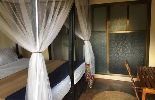 Karatu Cabin | Top-Rated Patamu Restaurant & Lodge with Free Breakfast