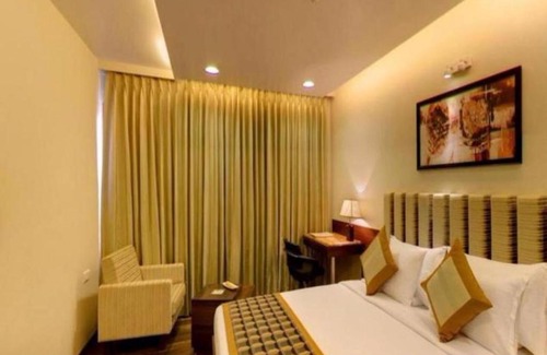 Rajkot House | Comfortable Stay at Patel Vihar with Hot Tub & Breakfast