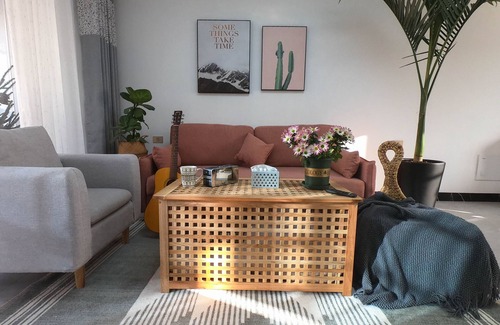 Diecai Apartment | Cozy Path Cross Apt. near Li River & North Railway Station