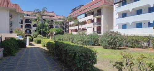 Recanati Apartment | Idyllic Pati's House: Oceanfront Escape with Private Beach