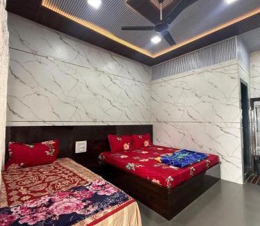 Matheran Cabin | Family-Friendly Patil Residency: Your Budget Retreat Awaits
