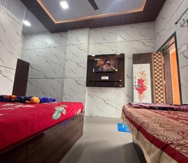 Matheran Cabin | Family-Friendly Patil Residency: Your Budget Retreat Awaits
