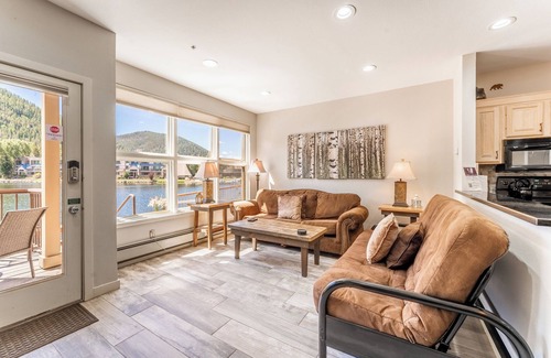 Lakeside Village Condo | Lakefront Bliss at Keystone: Modern Updates & Breathtaking Views