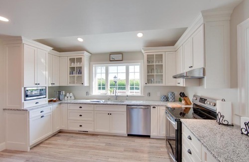 Gordonville House | Inviting Ronks Retreat with Patio, Grill & Fireplace!
