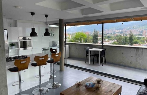 Patio Bonito Apartment | Modern Comfort at Patio Bonito Smart Loft with Spa & Breakfast