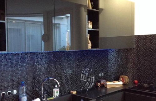 Bordeaux Golden Triangle House | Welcoming Patio de l'Intendance with Family-Friendly Amenities
