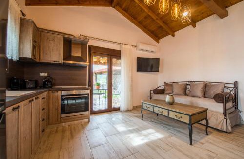 Ormos Panagias Villa | Patiria House: Family-Friendly Stay with Breakfast Included